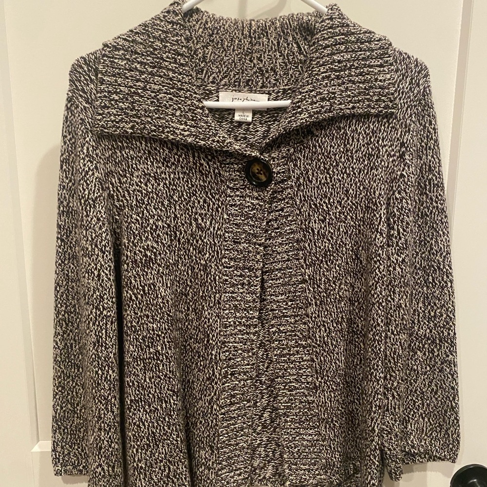 Josephine Essentials Cardigan quarter length sleeves Size L